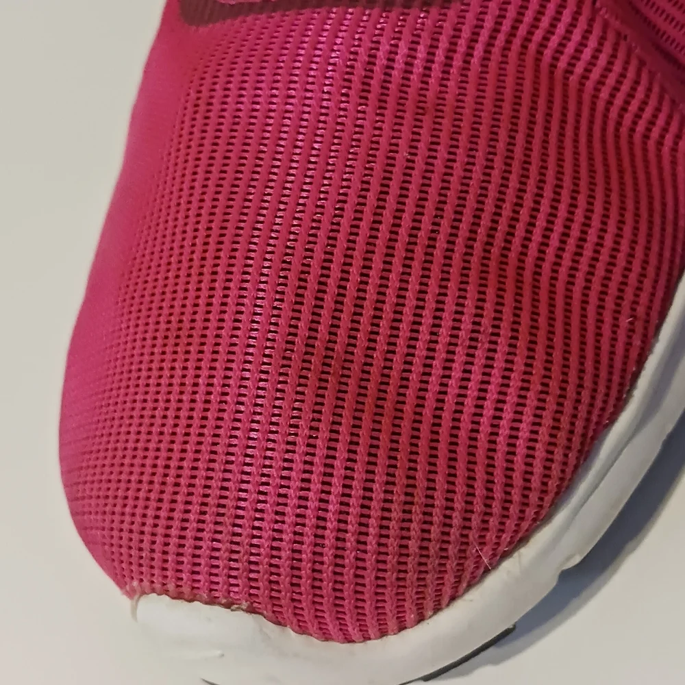 Nike Flex Bijou Girls Sneakers‎ 5.5Y. Pink & Black